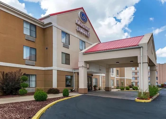 Comfort Suites Near I-80 And I-94 Lansing