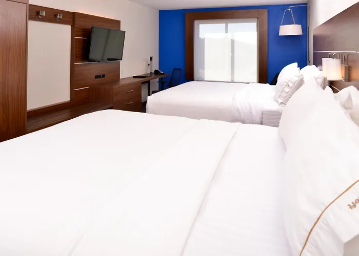 Holiday Inn Express Hotel & Suites Urbana-Champaign-U Of I Area By Ihg