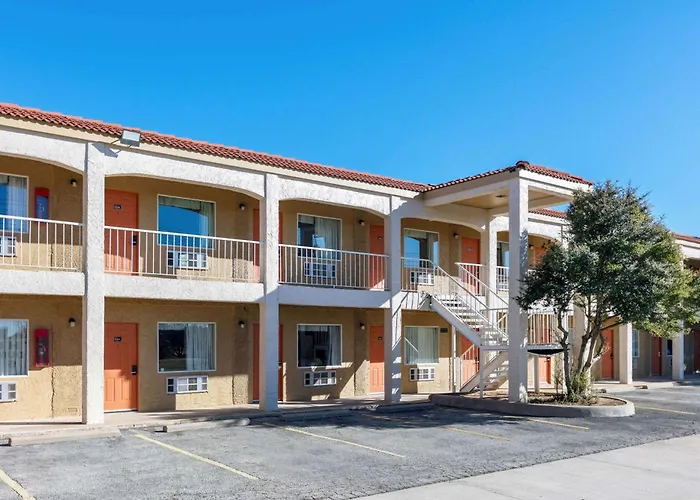 Super 8 By Wyndham Abilene North Hotel
