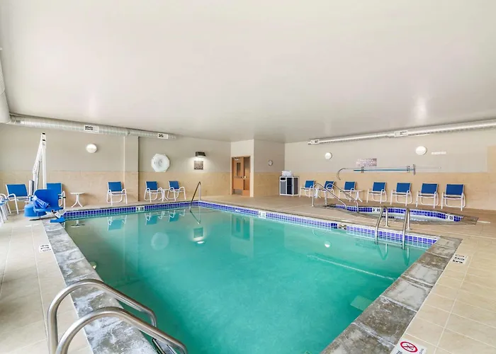 Legend Hotel Minot