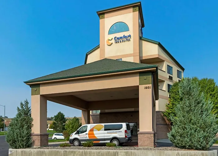 Comfort Inn & Suites Market - Airport Great Falls