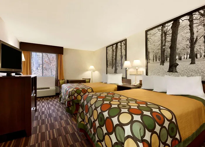 Riverdale Inn West Springfield