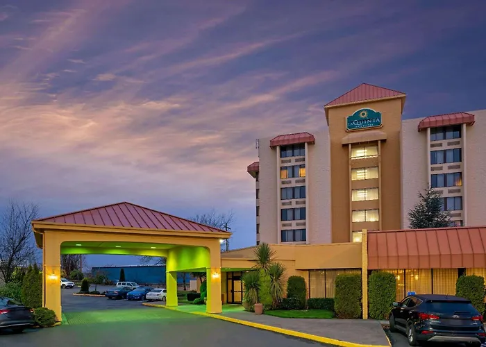 La Quinta By Wyndham Tacoma - Seattle Hotel