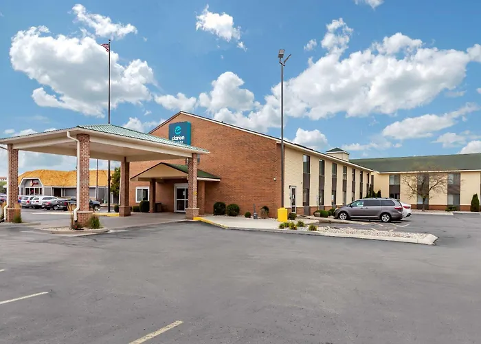 Clarion Pointe Racine - Mount Pleasant Hotel