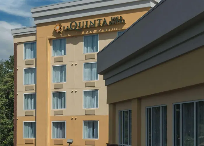 La Quinta By Wyndham Lynchburg At Liberty Univ. Hotel