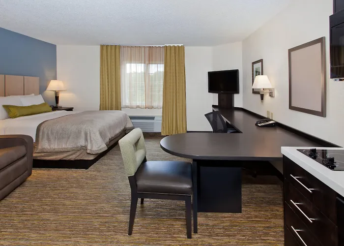 Sonesta Simply Suites Knoxville