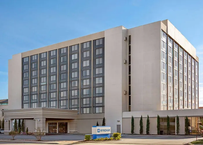 Wyndham Fort Smith City Center