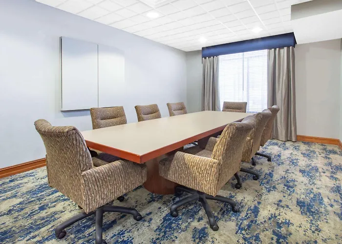 Wingate By Wyndham Indianapolis Airport Plainfield Hotel
