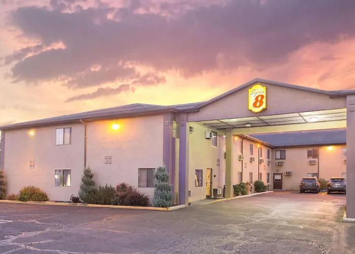 Super 8 By Wyndham Elko