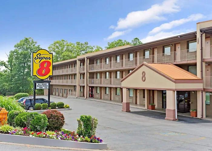 Super 8 By Wyndham Laurel