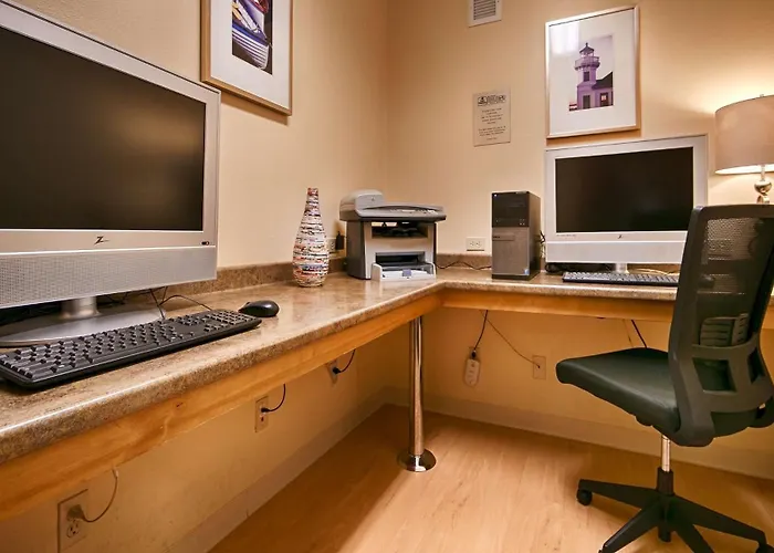 Executive Residency By Best Western Navigator Inn & Suites Everett