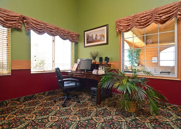 Americinn By Wyndham Grinnell
