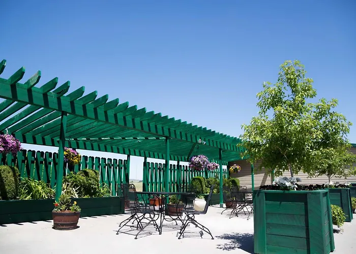 Best Western Paradise Inn & Resort Fillmore
