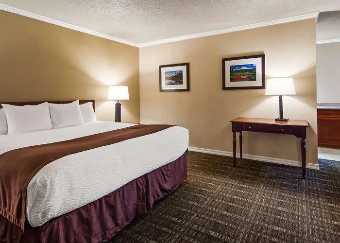 Best Western Lakewood- Historic Landmark