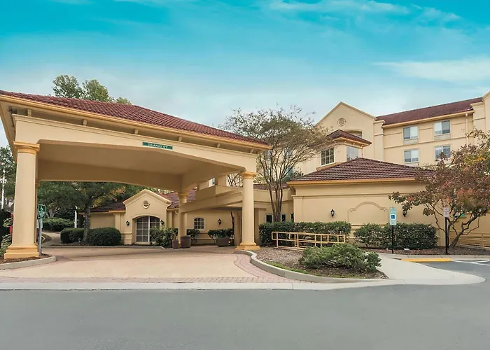 La Quinta By Wyndham Raleigh Crabtree Hotel