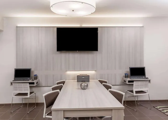 Microtel Inn & Suites By Wyndham West Fargo Near Medical Center