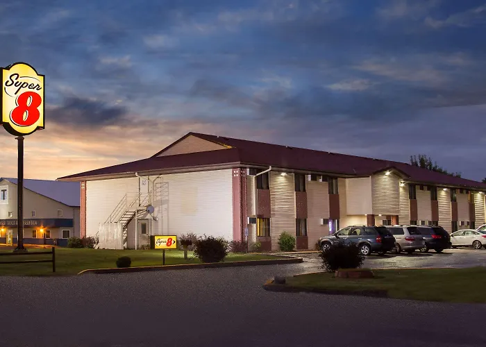 Super 8 By Wyndham Eau Claire I-94 Hotel