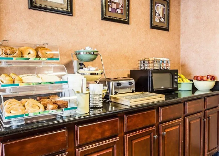 Quality Inn & Suites - Greensboro-High Point