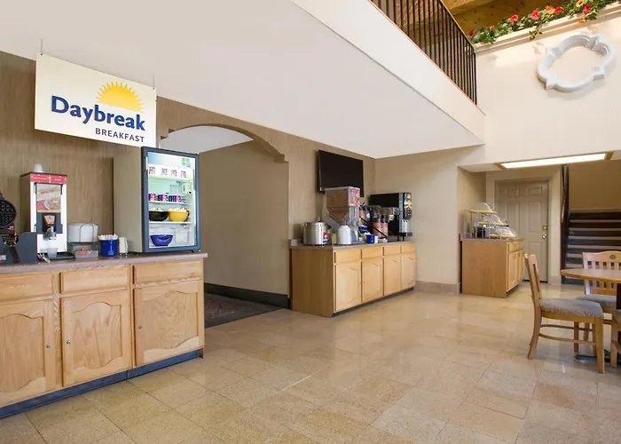 Days Inn & Suites By Wyndham Red Rock-Gallup