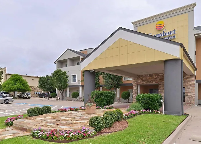 Comfort Inn & Suites Frisco - Plano