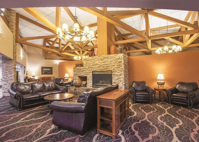 Mountain Valley Inn & Suites