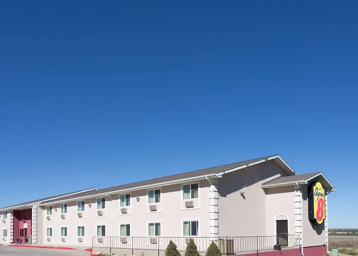 Super 8 By Wyndham Ft. Morgan