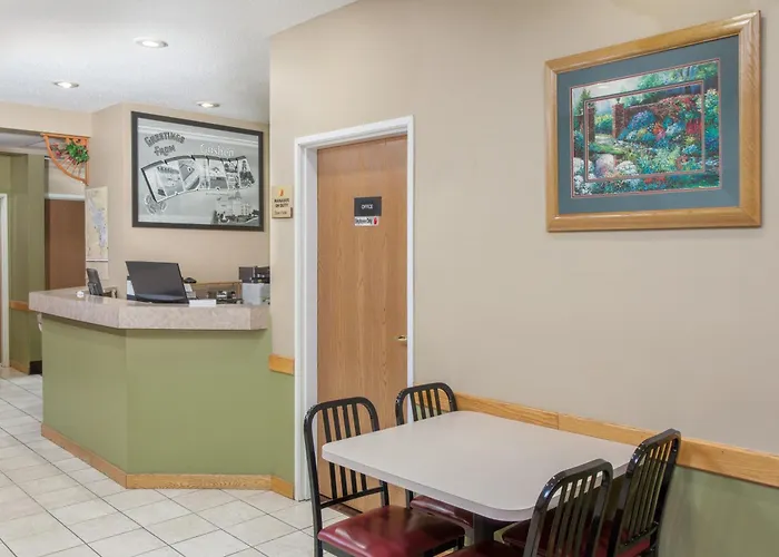 Super 8 By Wyndham Goshen
