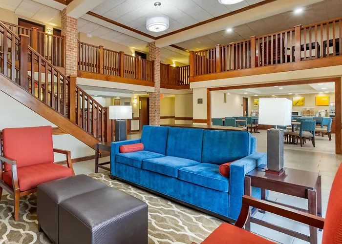 Comfort Inn & Suites Milford