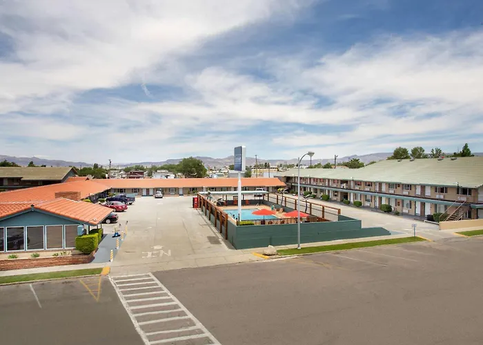 Travelodge By Wyndham Hawthorne