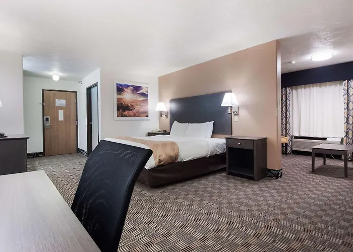 Quality Inn & Suites Mccook
