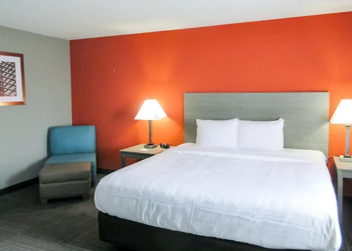 Quality Inn & Suites Hammond Near I-8090