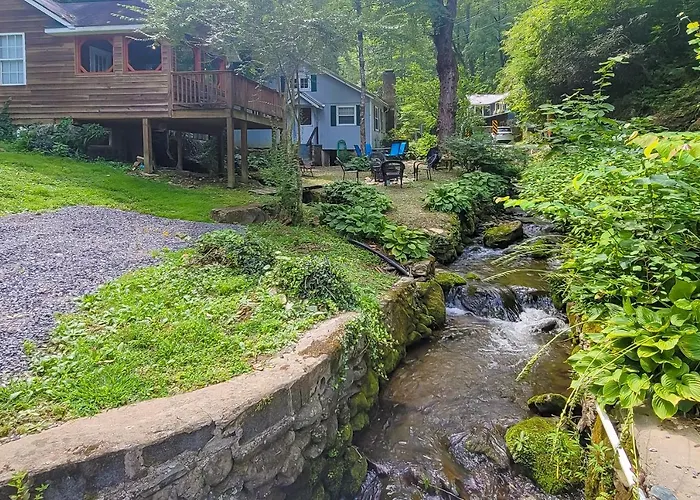 Dancing Brook Hotel Gatlinburg