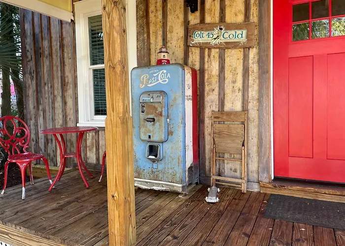 150 Year Old Restored Lincolnville Cottage St. Augustine