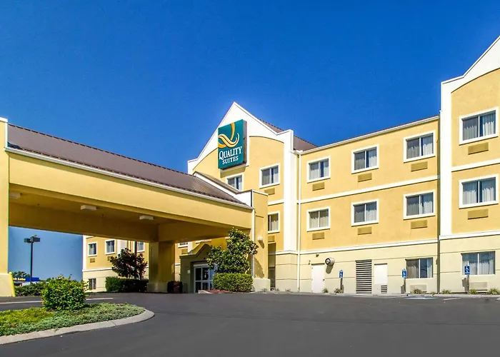 Quality Suites Corbin North