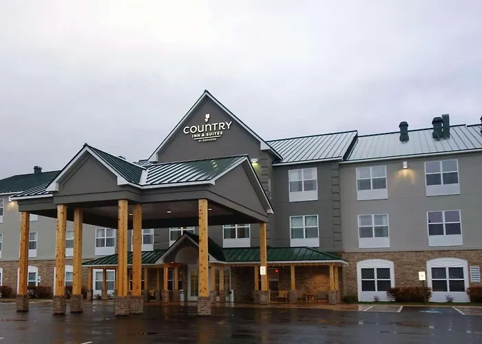 Country Inn & Suites By Radisson, Houghton, Mi