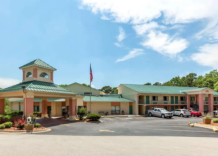 Super 8 By Wyndham Eureka Springs Hotel