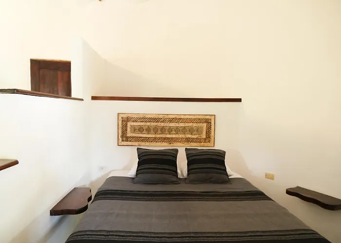 Hotel Uolis Nah