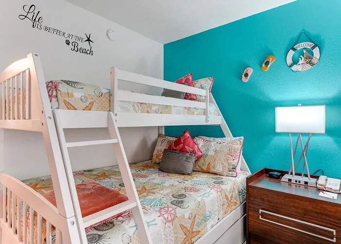 Sarasota Cay Club #612 - Heated Pool, Bunk Beds, Huge Tv, Tiki Bar, More! South Bradenton