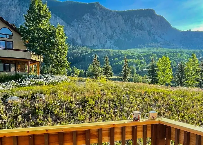 Away Out On The Mountain Hotel Crested Butte