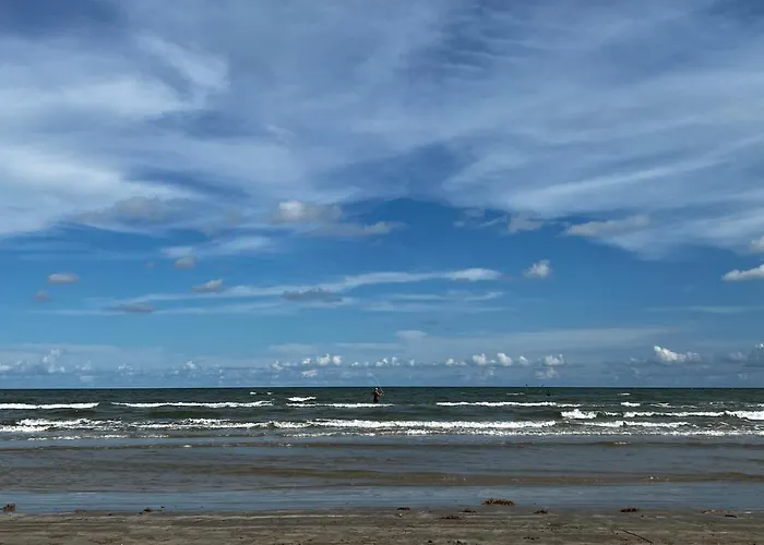 Sea Chase With An Ocean View At Casa Del Mar Aparthotel Galveston