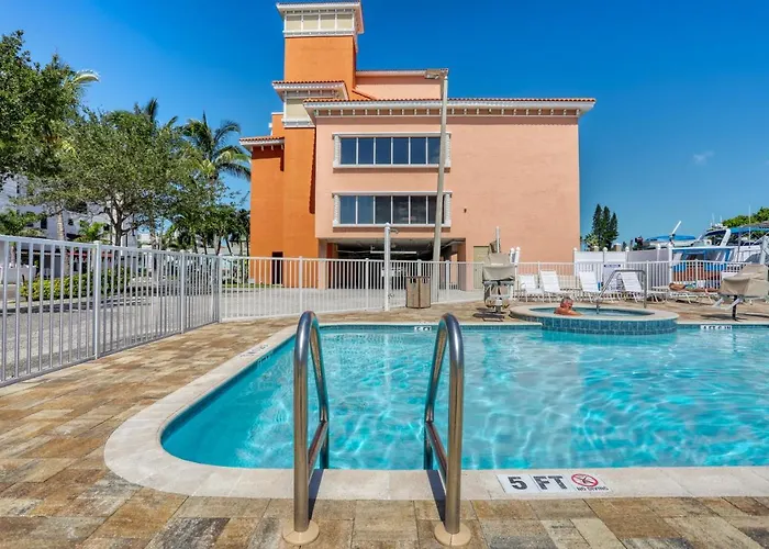 Madeira Bay Resort 508 St. Pete Beach