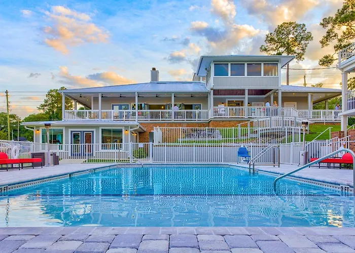 Seven Hills Suites Tallahassee