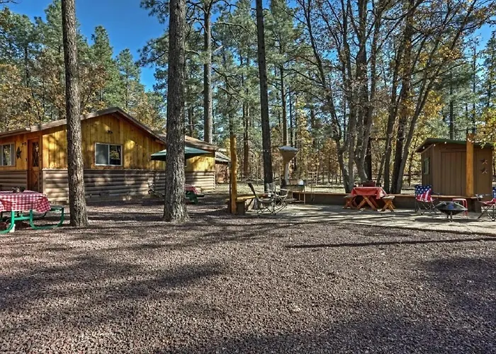 Happy Heart Bunkhouse Hotel Pinetop-Lakeside