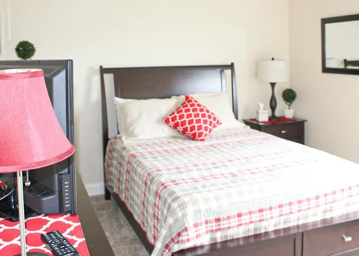 Unwind At The Village Laconia