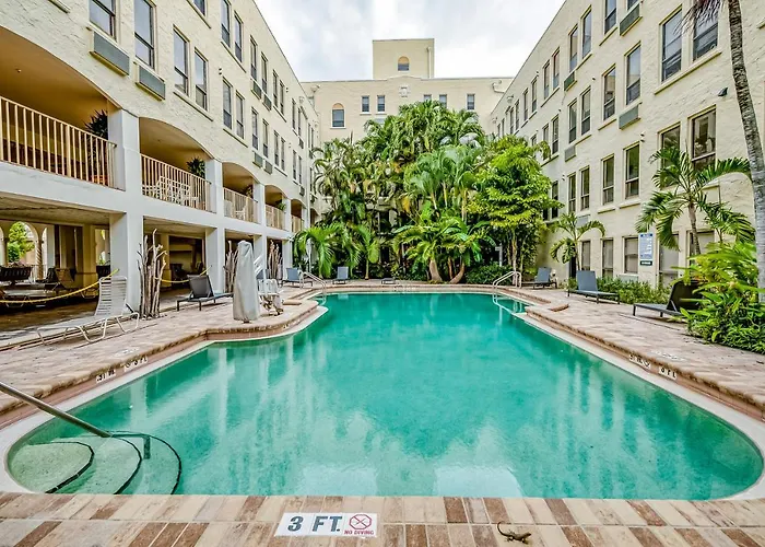 Palm Rising Hotel Palm Beach
