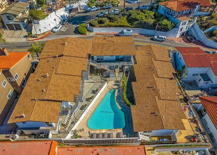 San Clemente Shores Apartment
