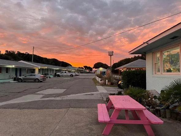 Swell Motel Buxton