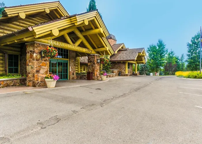 Single Level Ranch Condo In Elkhorn Sun Valley