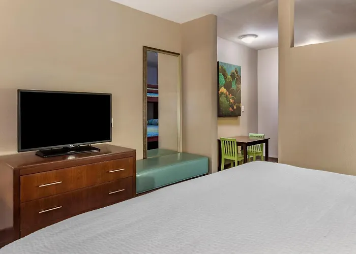 Holiday Inn Express & Suites Indio - Coachella Valley By Ihg