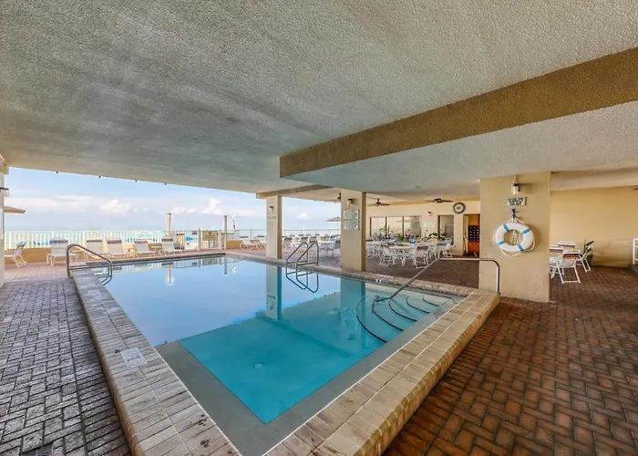 Gulf Gate 208